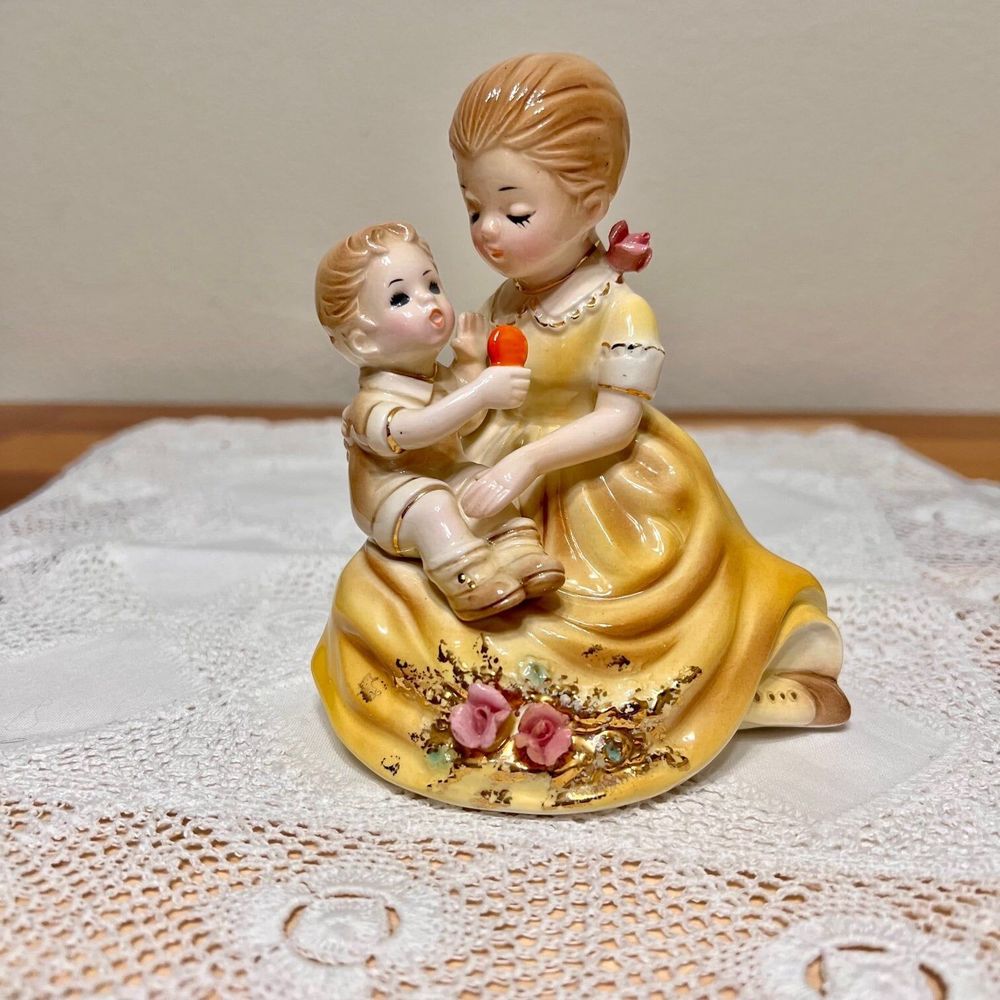 Josef Originals "Big Sister Little Sister" Series Vintage Figurine